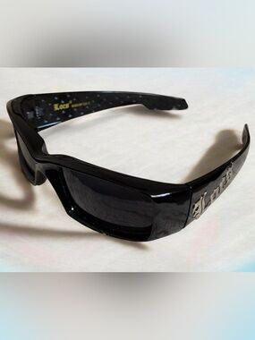 LOCS Black Wraparound Sunglass-Style VR/AR Protective Glasses